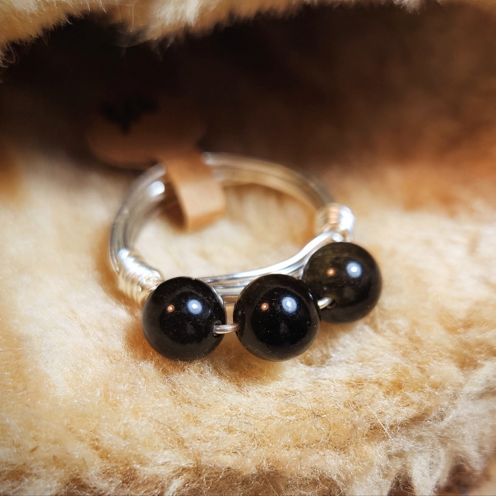 New, Esquisite, Size 9 1/2  Genuine, 3-Stone Onyx Ring. Silver-Tone Color